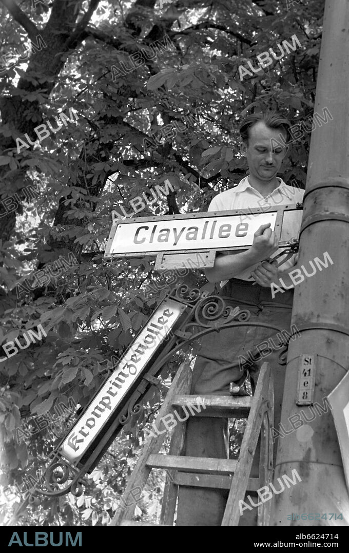 On 1 June 1949, Kronprinzenallee in West Berlin is renamed Clayallee in honor of the military governor of the US American occupying zone, General Lucius D. Clay, the "father" of the Berlin airlift. 50 years ago, on 24 June 1948, the USSR imposed a blockade on Berlin as a reaction to the currency reform. All land and waterways were blocked for passenger and freight traffic between West Berlin and West Germany. The supply of the West Berlin population and the western allied occupation took place by an airlift established by the USA and Great Britain. 01/06/1949