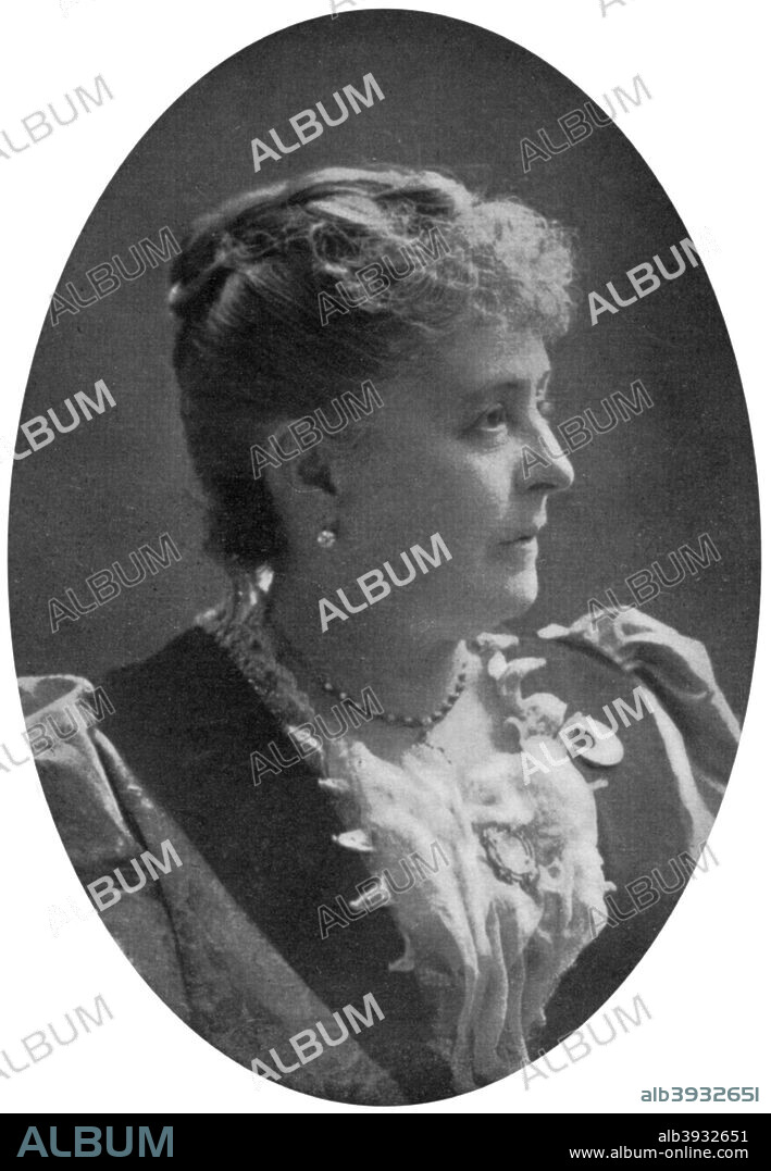 Caroline Lavinia Scott Harrison, wife of American president Benjamin Harrison, late 19th century, (1908). Caroline Harrison (1832-1892) was First Lady of the United States from 1889 until her death. Illustration from The Story of the White House, by Esther Singleton, Volume II, (Hodder and Stoughton, London, 1908).