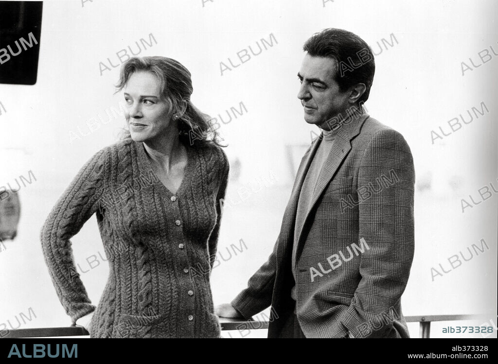 JOE MANTEGNA in CELEBRITY, 1998, directed by WOODY ALLEN. Copyright SWEETLAND FILMS.