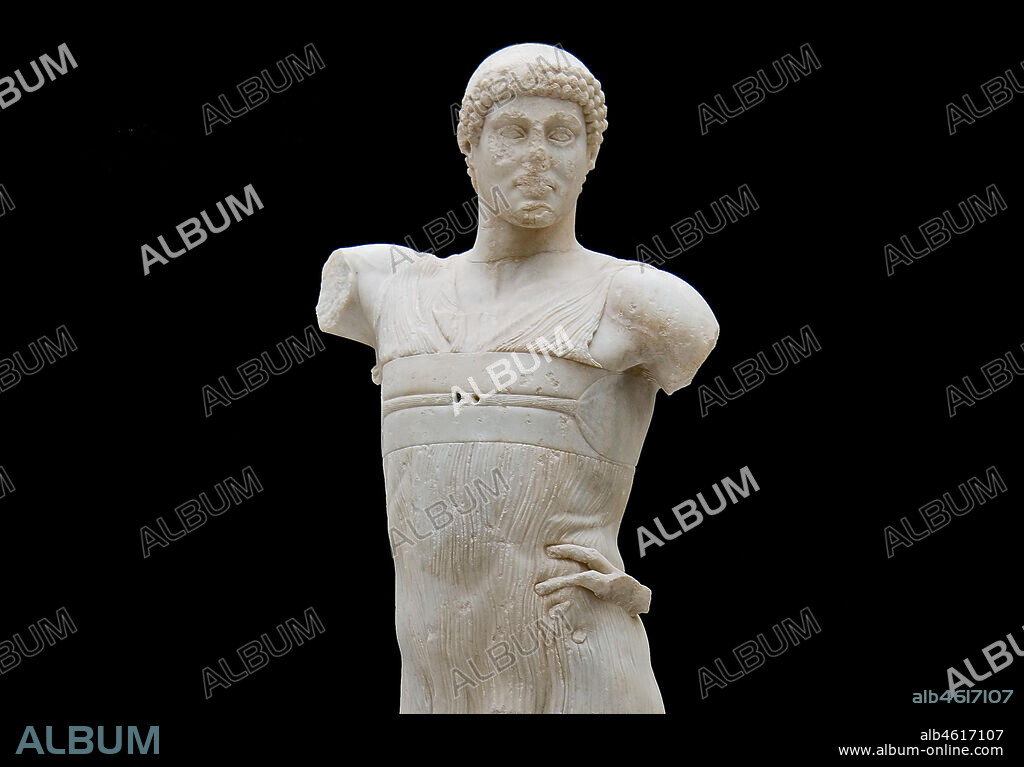 Mothia (San Pantaleo): L'Efebo di Mozia è una statua in marmo, 450 a.C.-440 a.C., conservata al Museo Whithaker, Mozia (Marsala).