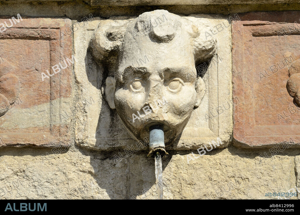 fontana delle 99 cannelle, l'aquila, abruzzo, italia.