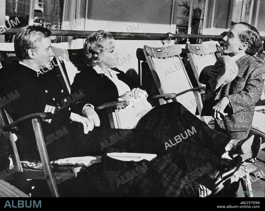 OSKAR WERNER und SIMONE SIGNORET in SHIP OF FOOLS, 1965, unter der Regie von STANLEY KRAMER. Copyright COLUMBIA PICTURES.