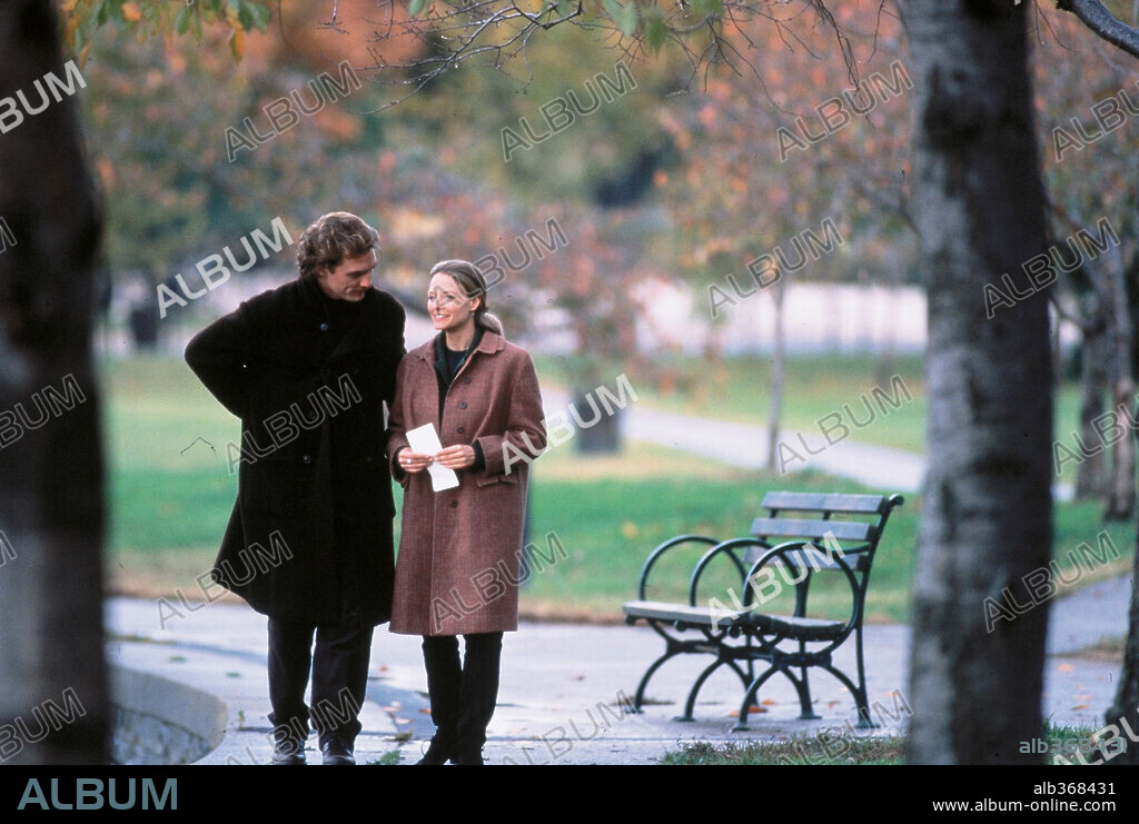 JODIE FOSTER y MATTHEW McCONAUGHEY en CONTACT, 1997, dirigida por ROBERT ZEMECKIS. Copyright WARNER BROTHERS / DUHAMEL, FRANÇOIS.