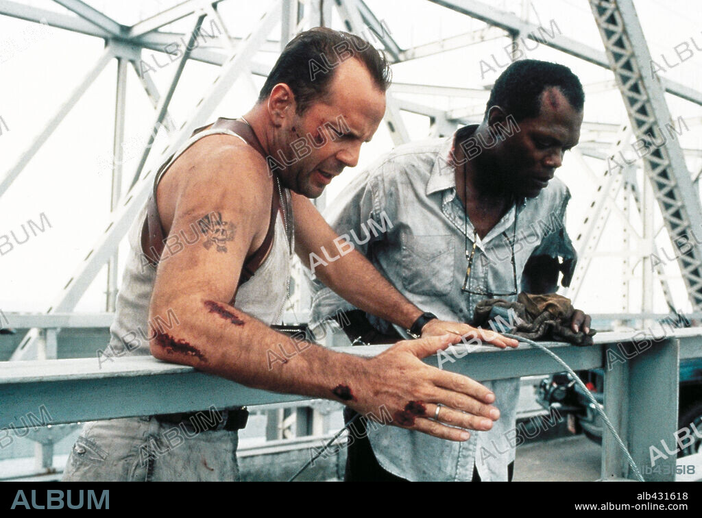 BRUCE WILLIS et SAMUEL L. JACKSON dans UNE JOURNÉE EN ENFER - DIE HARD 3, 1995 (DIE HARD WITH A VENGEANCE), réalisé par JOHN MCTIERNAN. Copyright CINERGI PICTURES.