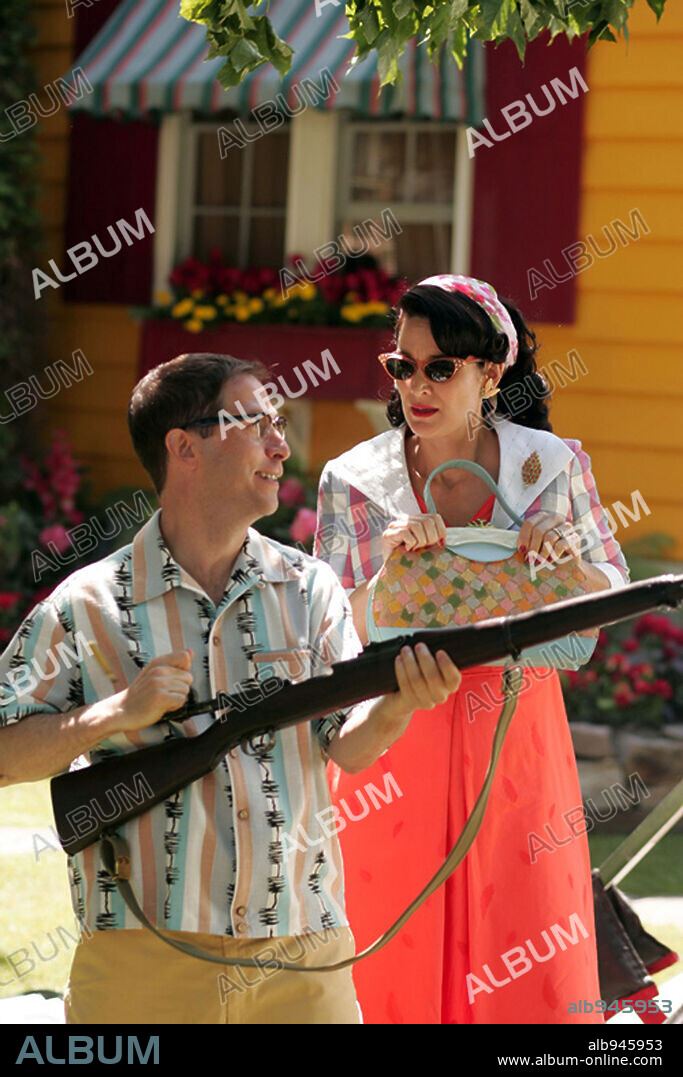 CARRIE-ANNE MOSS and TIM BLAKE NELSON in FIDO, 2006, directed by ANDREW CURRIE. Copyright LIONS GATE FILMS.