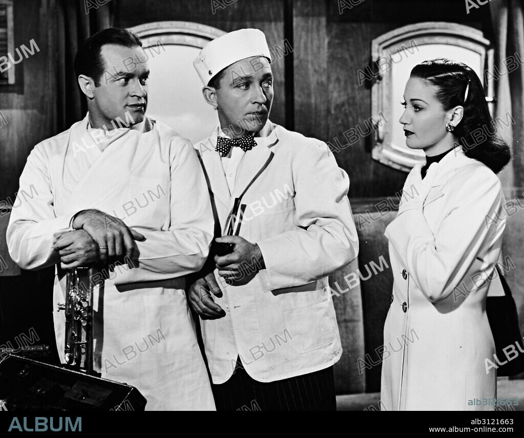 BING CROSBY, BOB HOPE and DOROTHY LAMOUR in ROAD TO RIO, 1947, directed by NORMAN Z. MCLEOD. Copyright PARAMOUNT PICTURES.