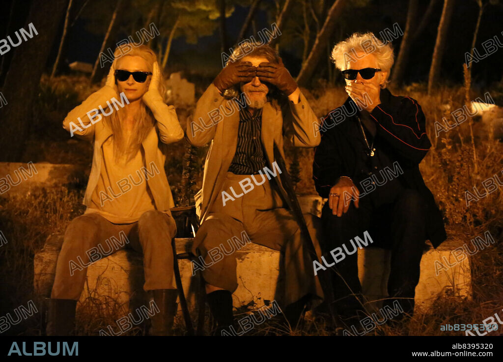 JIM JARMUSCH, JOHN HURT und TILDA SWINTON in ONLY LOVERS LEFT ALIVE, 2013, unter der Regie von JIM JARMUSCH. Copyright RECORDED PICTURE COMPANY.