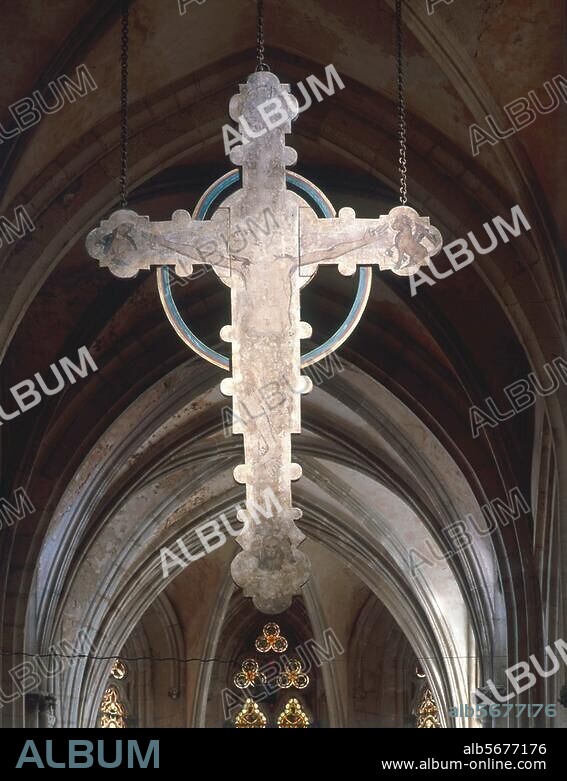 Schulpforta bei Kösen, ehem. Zisterzienserkloster. (Kirche 12.-14. Jahrhundert; ab 1543 Fürstenschule; Schüler u. a. J.G.Fichte, F.G.Klopstock, F.Nietzsche, L.Ranke). Triumphkreuz (wohl nach 1268; Eiche, Farbfassung: Christus am Kreuz, mit den vier Evangelistensymbolen). Foto, 2002.