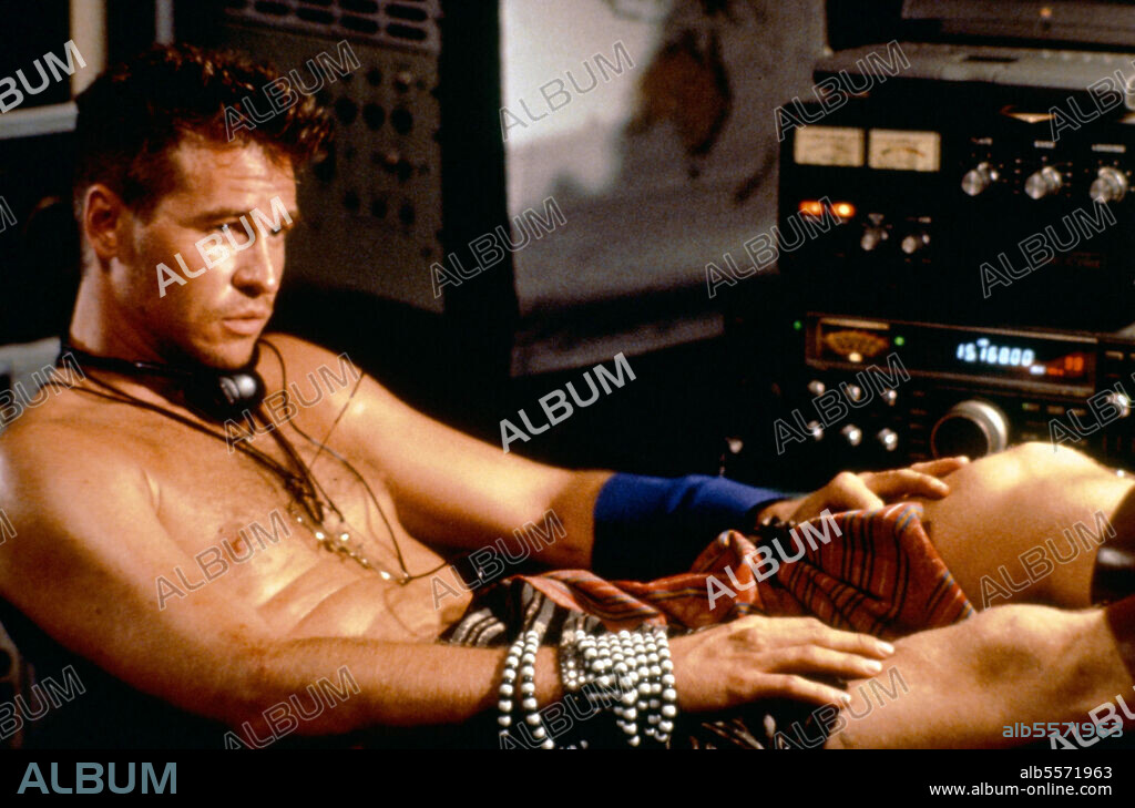 VAL KILMER dans THE ISLAND OF DR MOREAU, 1996, réalisé par JOHN FRANKENHEIMER. Copyright NEW LINE CINEMA.
