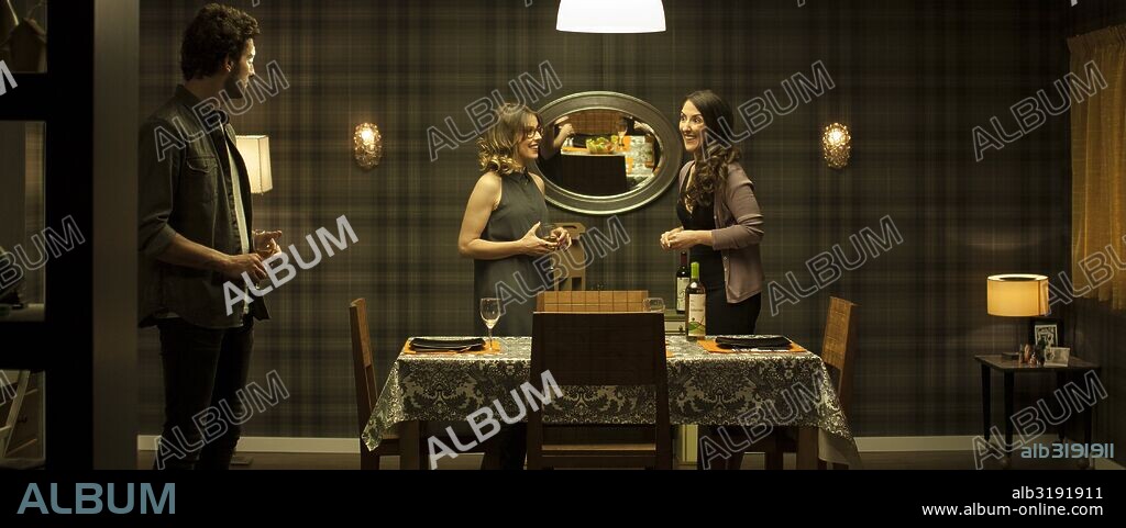 BETSY TURNEZ, MIKI ESPARBE y RUTH LLOPIS en EL REY TUERTO, 2016 (EL REI BORNI), dirigida por MARC CREHUET. Copyright ICEC/LASTOR MEDIA/MOIRE FILMS/TV3.