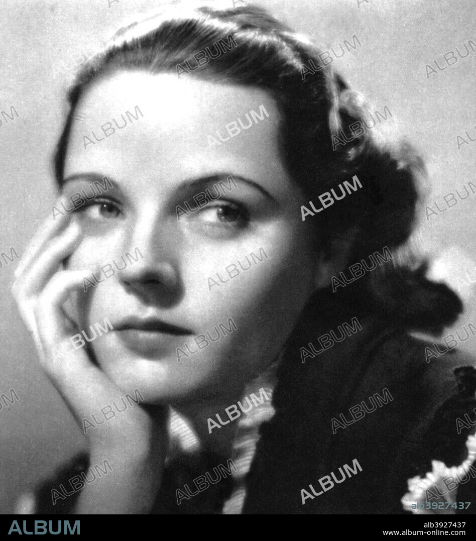Jane Wyatt, American actress, 1934-1935. Jane Wyatt is best remembered for her performances in Lost Horizon (1937) and the 1950s television series Father Knows best. Her career suffered in the 1950s when she was blacklisted during the McCarthy hearings. Taken from Meet the Film Stars, by Seton Margrave. (London, 1934-1935).