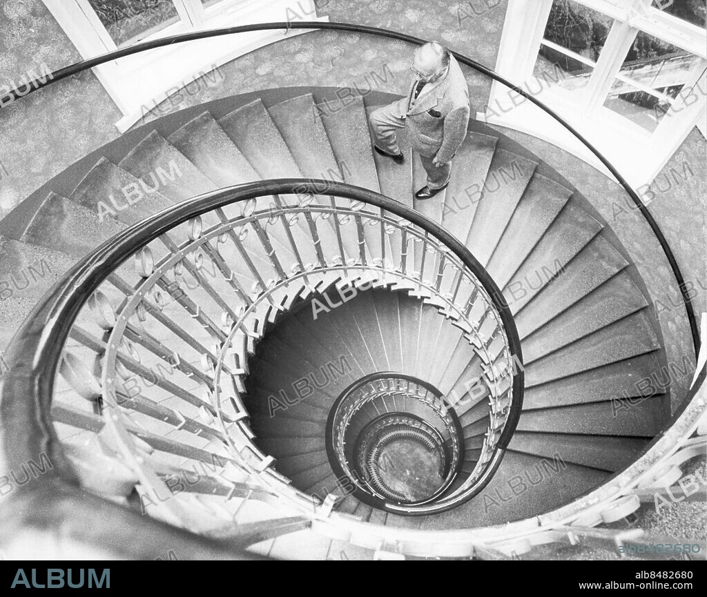 GÖTEBORG 1988-02-22.. Spiraltrappa inne i Korsettfabriken på Kastellgatan 3 nedanför Skansen Kronan. *** Local Caption *** GP Foto: Stefan Berg / Kamerareportage / TT / Kod: 2524.