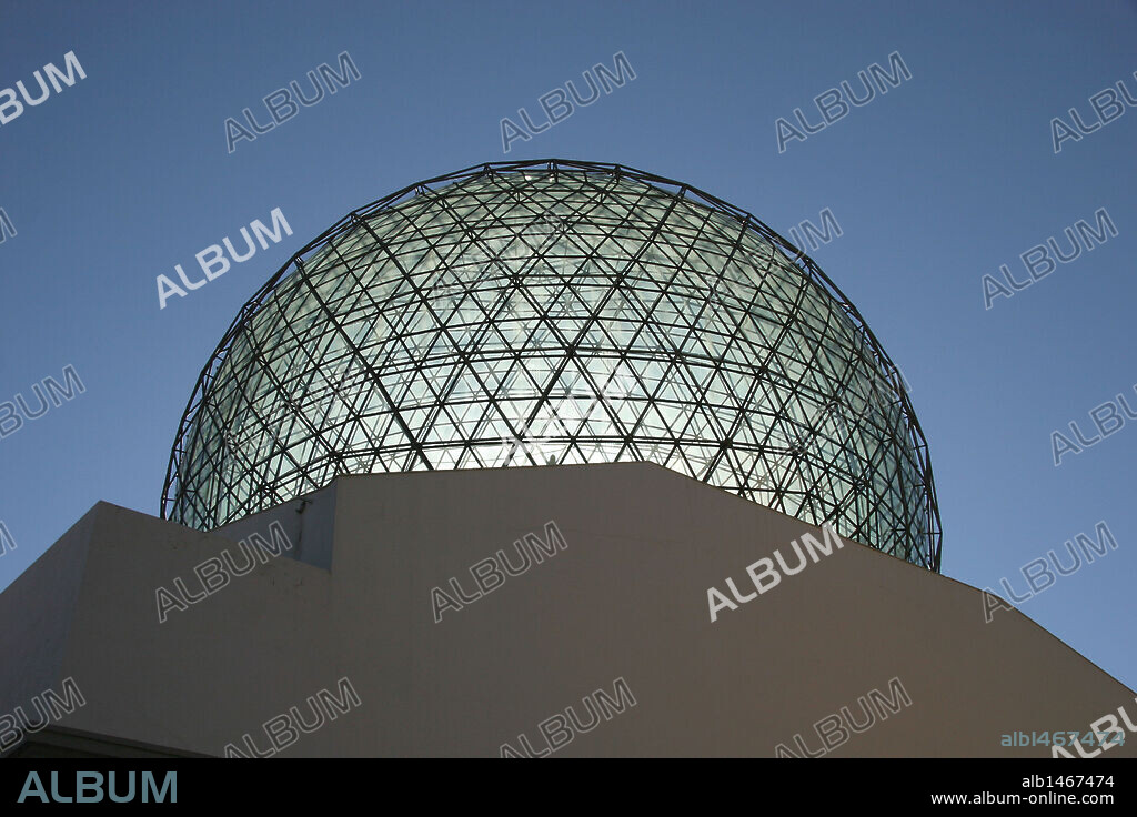 SALVADOR DALÍ. Dali Museum. Glass dome. Figueres.  Catalonia. Spain.