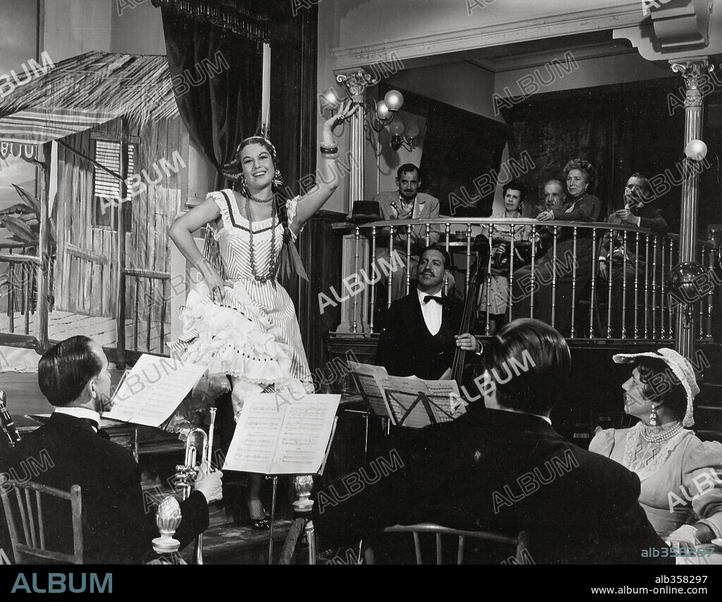 EMMA PENELLA en LA GUERRA EMPIEZA EN CUBA, 1957, dirigida por MANUEL MUR OTI.