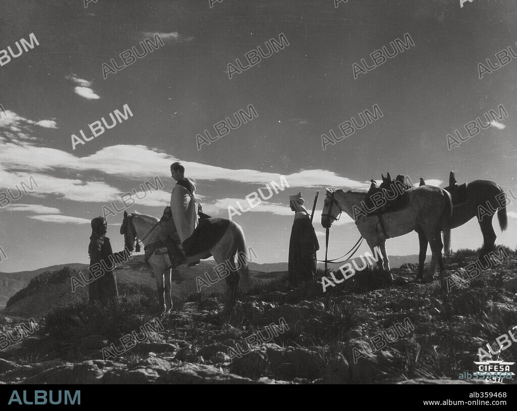ALFREDO MAYO in HARKA, 1941, directed by CARLOS AREVALO. Copyright CIFESA.