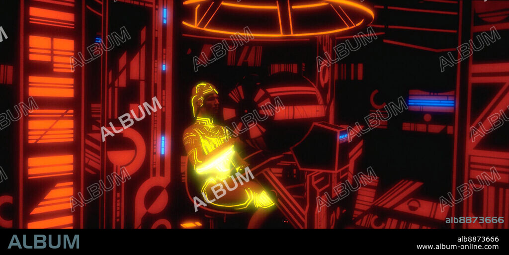 JEFF BRIDGES in TRON, 1982, directed by STEVEN LISBERGER. Copyright DISNEY.