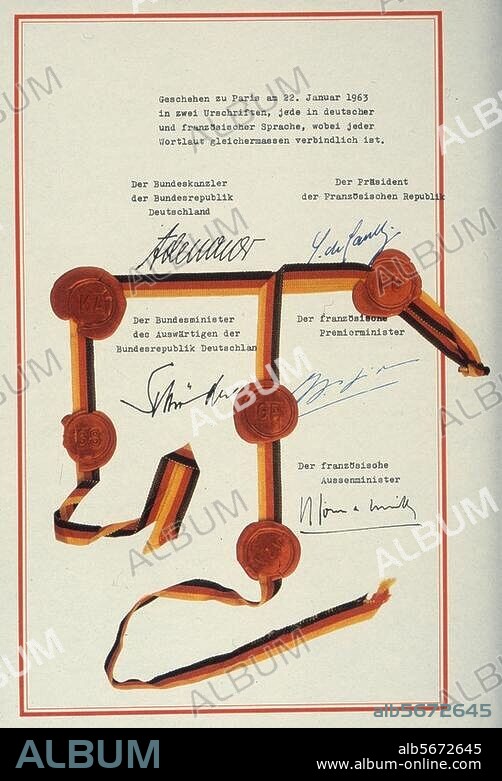 Unterzeichnung des Vertrages über die deutsch-französische Zusammenarbeit in Paris, Elysee-Palast, 22. Januar 1963. Unterschriftenseite: Konrad Adenauer, Charles de Gaule, Gerhard Schröder, Georges Pompidou und Maurice Couve de Murville.