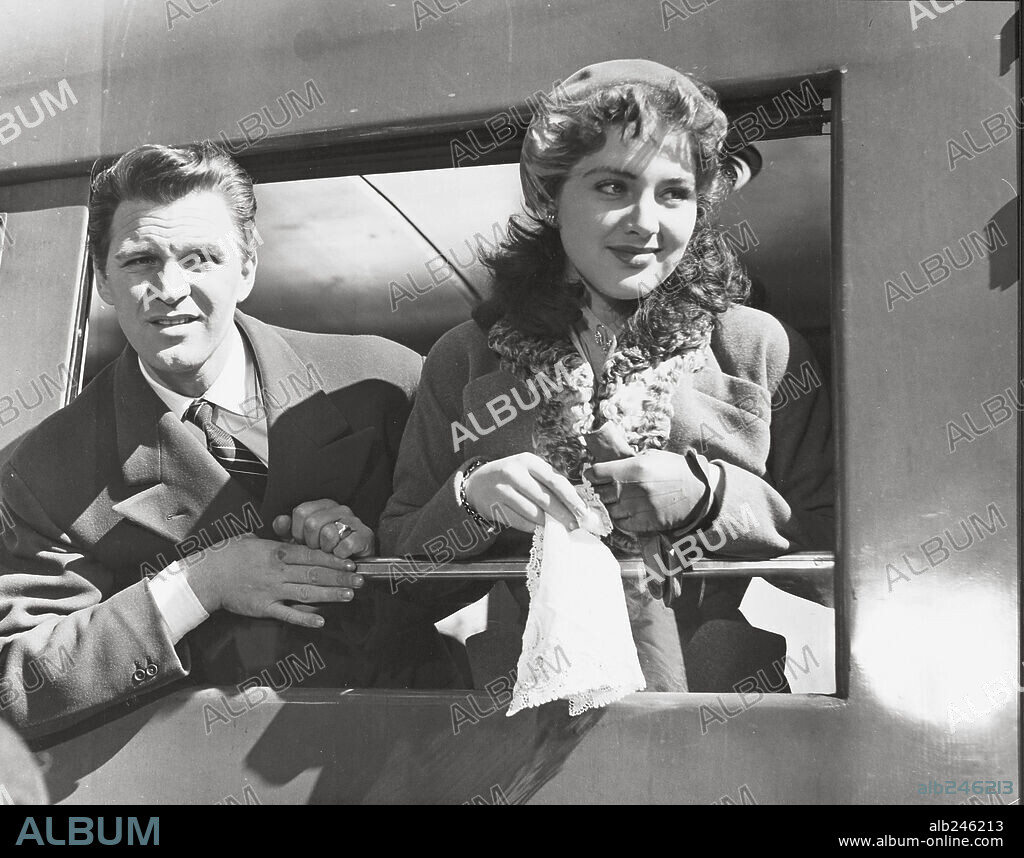 FRANCO FABRIZI en LOS INÚTILES, 1953 (I VITELLONI), dirigida por FEDERICO FELLINI. Copyright PEG-FILMS.