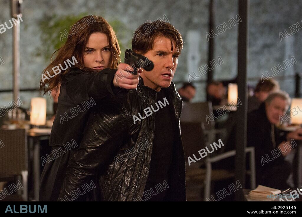 REBECCA FERGUSON y TOM CRUISE en MISION: IMPOSIBLE-NACION SECRETA, 2015 (MISSION: IMPOSSIBLE-ROGUE NATION), dirigida por CHRISTOPHER MCQUARRIE. Copyright BAD ROBOT/SKYDANCE PRODUCTIONS/TC PRODUCTIONS.