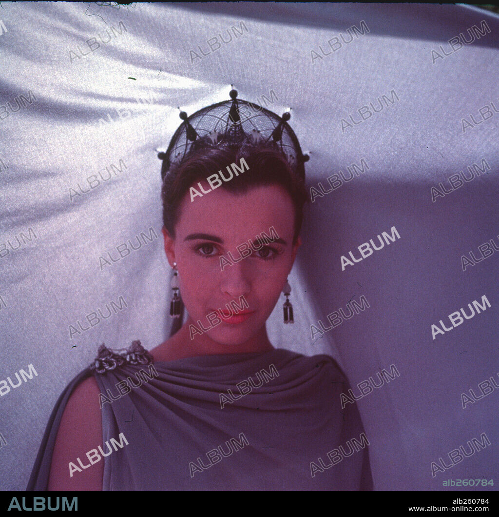 CLAIRE BLOOM en ALEJANDRO MAGNO, 1956 (ALEXANDER THE GREAT), dirigida por ROBERT ROSSEN. Copyright UNITED ARTISTS.