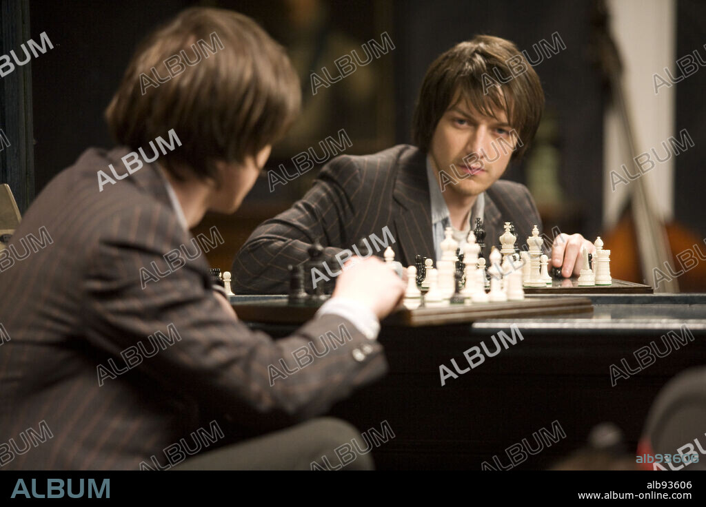 JAMES MCAVOY en PENELOPE, 2006, dirigida por MARK PALANSKY. Copyright STONE VILLAGE PICTURES/TYPE A FILMS/GROSNEVOR PARK PROD./ / SPARHAM, LAURIE.