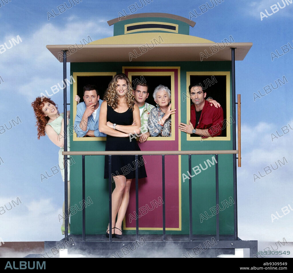 BARBARA BARRIE, BROOKE SHIELDS, DAVID STRICKLAND, JUDD NELSON, KATHY GRIFFIN and NESTOR CARBONELL in SUDDENLY SUSAN, 1996, directed by SHELLEY JENSEN. Copyright WARNER BROS. TELEVISION.