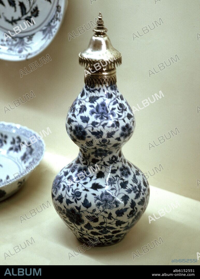 TIBOR JAPONES DE PORCELANA.