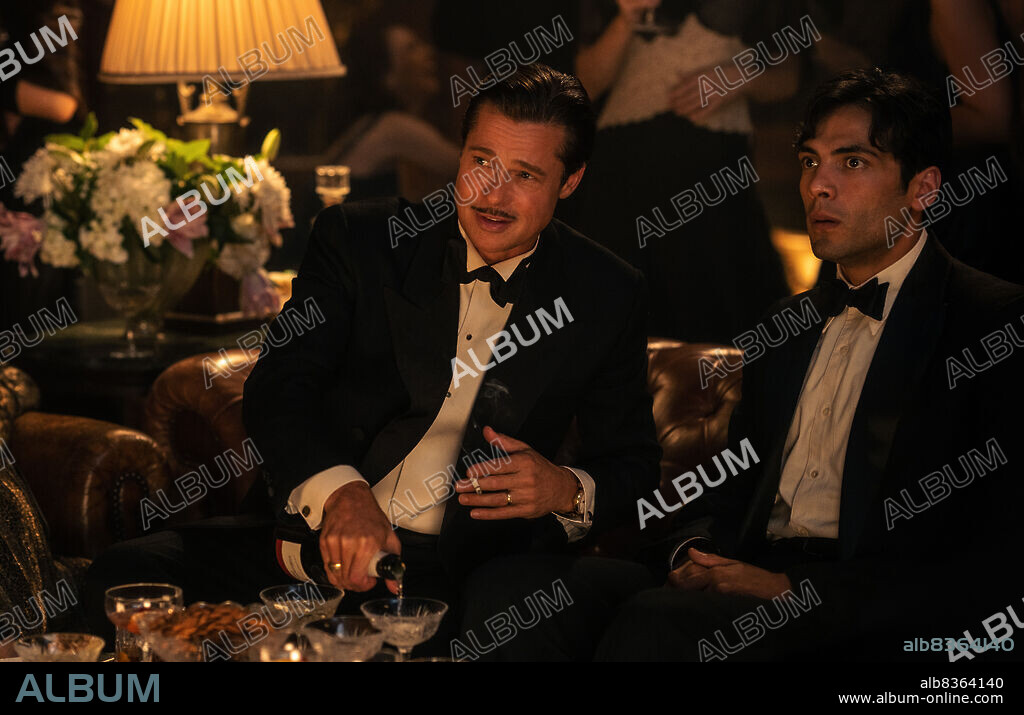 BRAD PITT y DIEGO CALVA en BABYLON, 2022, dirigida por DAMIEN CHAZELLE. Copyright PARAMOUNT PICTURES.