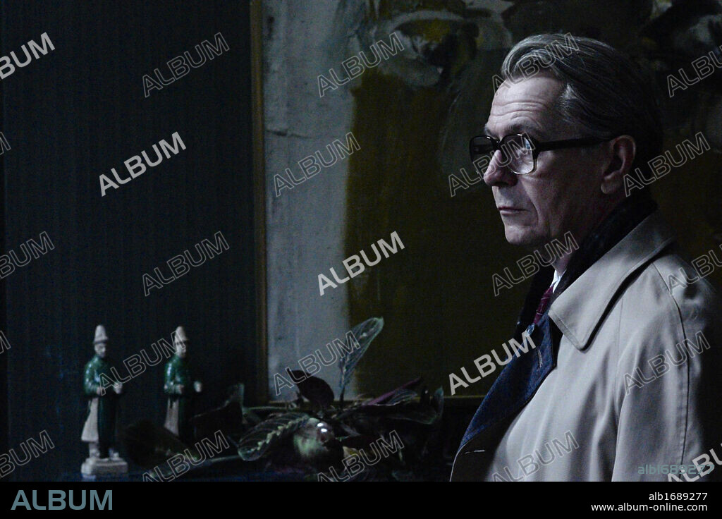 GARY OLDMAN en EL TOPO, 2011 (TINKER, TAILOR, SOLDIER, SPY), dirigida por TOMAS ALFREDSON. Copyright STUDIO CANAL.