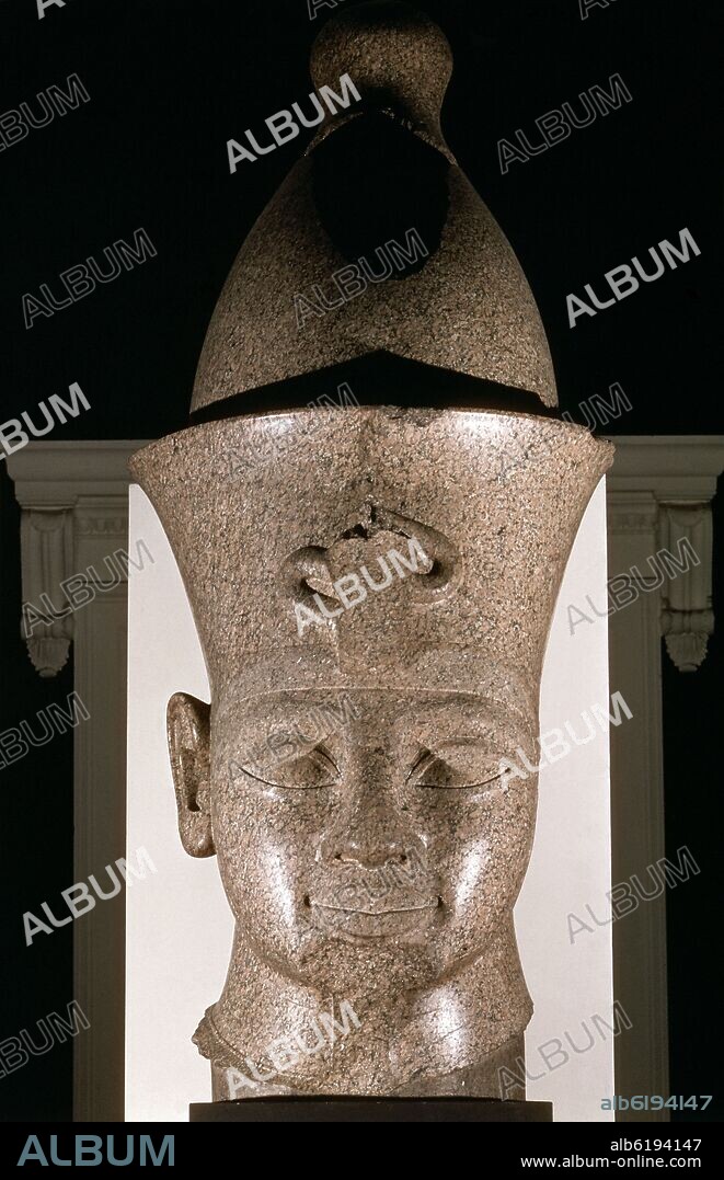 CABEZA DE TUTMOSIS III - ESCULTURA EGIPCIA.