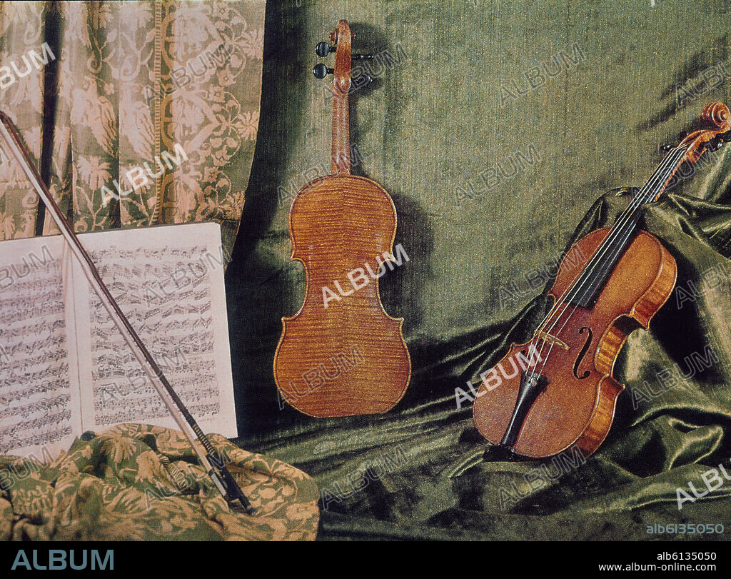 ANTONIO STRADIVARI (1644-1737) STRADIVARIUS. VIOLINES DE 1694 (STRADIVARIUS).
