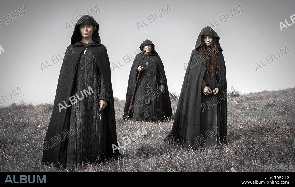 ANN DOWD, ESSIE DAVIS et JESSICA BARDEN dans LAMBS OF GOD, 2019, réalisé par MICHAEL SHANKS. Copyright LINGO PICTURES.