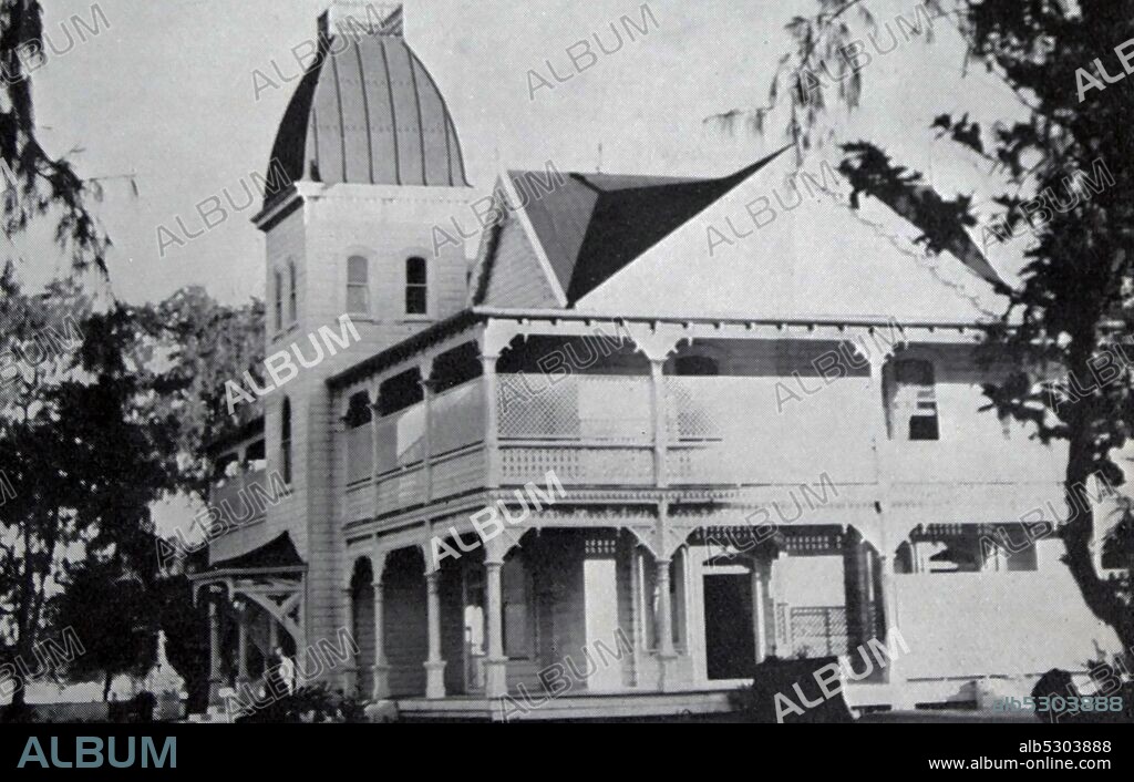 The Royal Palace of the Kingdom of Tonga is located in the northwest of the capital, Nuku?alofa, close to the Pacific Ocean. The wooden Palace, which was built in 1867, is the official residence of the King of Tonga.