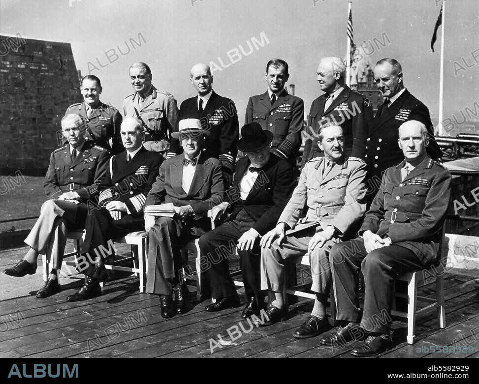 World War II / 2nd Quebec Conference. (Canada), 11-16 September 1944. (The zone borders between east and west are mapped out). -Press conference: 1st row, l. to r.: Gen. George C.Marshall, Adm. William D.Leahy, Roosevelt, Churchill, Field-M.Alan Brooke, Gen. John Dill; 2nd row: Maj.-Gen. Hollis, Lt.-Gen. Hastings F., etc.- Sept. 1944.