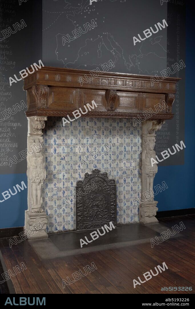mantelpiece, Anonymous, c. 1640, carved, Oak chimney hood consisting of three edges. The top frame is divided into fourteen panels on the front and four panels on each side. The middle section contains four panels with volutes with leaf motifs on the corners and in the middle. The bottom edge is a grunt list, Dimensions General: 62 × 231 × 77cm 620 × 2310 × 770mm.
