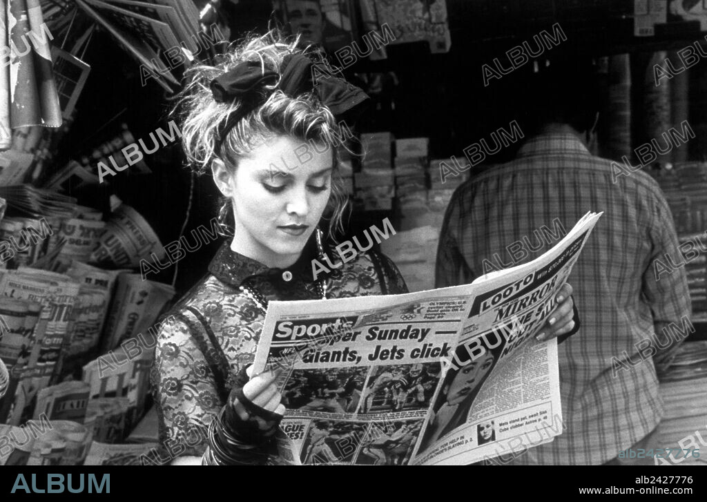 MADONNA dans RECHERCHE SUSAN, DÉSESPÉRÉMENT, 1985 (DESPERATELY SEEKING SUSAN), réalisé par SUSAN SEIDELMAN. Copyright ORION PICTURES.