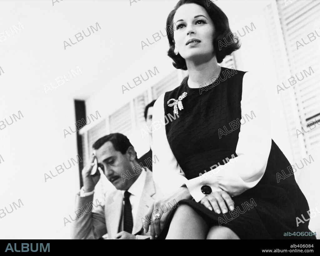 ALBERTO SORDI y SILVANA MANGANO en MI SEÑORA, 1964 (LA MIA SIGNORA), dirigida por LUIGI COMENCINI y TINTO BRASS. Copyright DINO DE LAURENTIIS.
