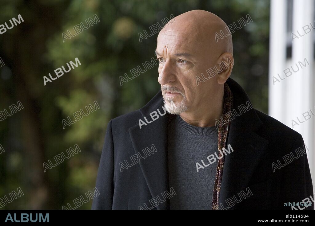BEN KINGSLEY en ELEGY, 2008, dirigida por ISABEL COIXET. Copyright LAKESHORE ENTERTAINMENT.