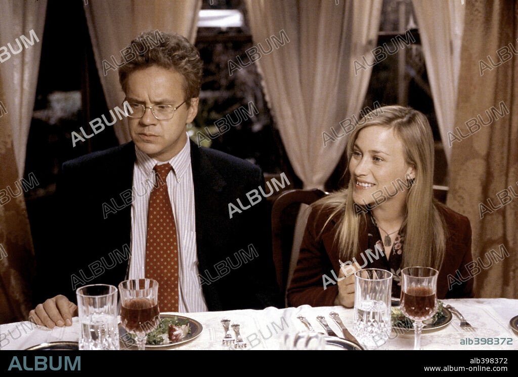 PATRICIA ARQUETTE and TIM ROBBINS in HUMAN NATURE, 2001, directed by MICHEL GONDRY. Copyright FINE LINE FEATURES.