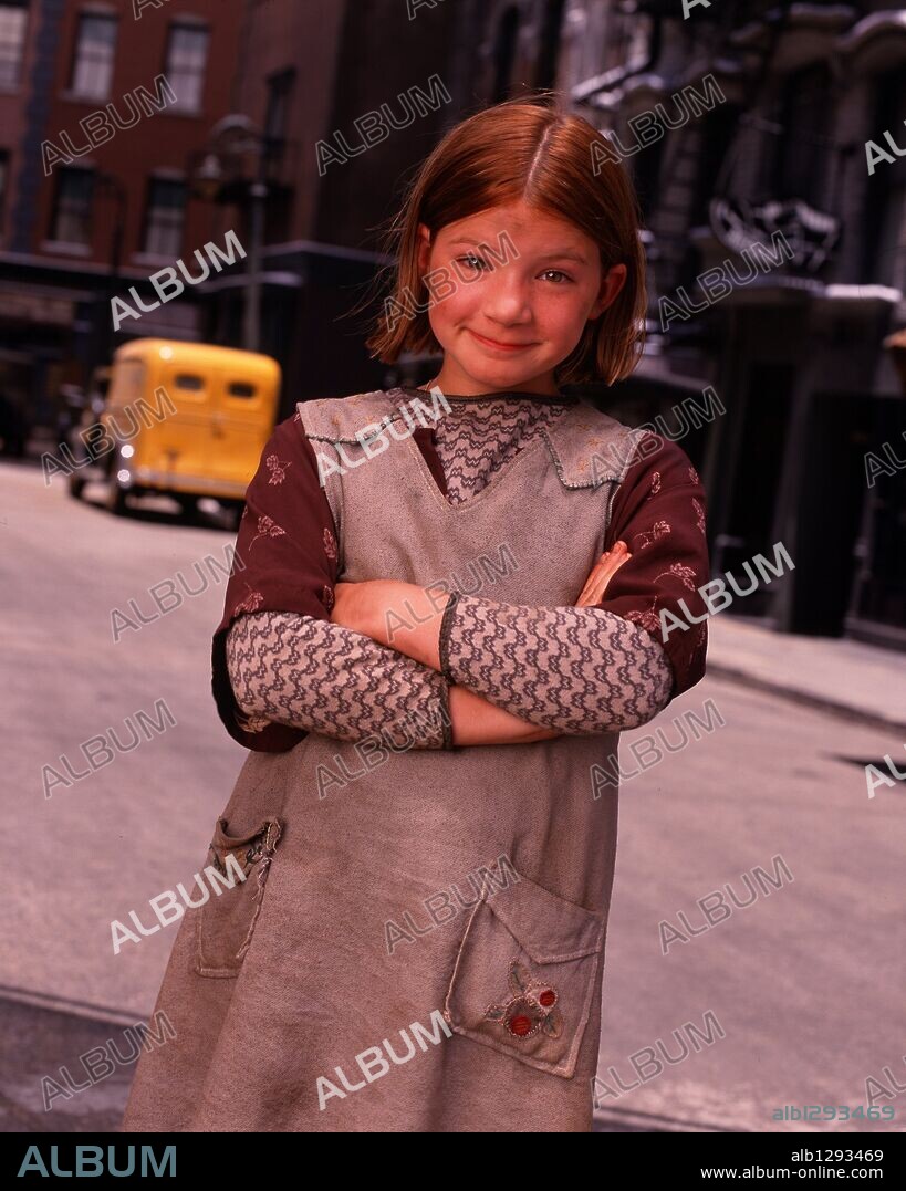 ALICIA MORTON in ANNIE, 1999, directed by ROB MARSHALL. Copyright CHRIS MONTAN/COLUMBIA TRISTAR/STORYLINE ENTERT/WALT DISNEY.