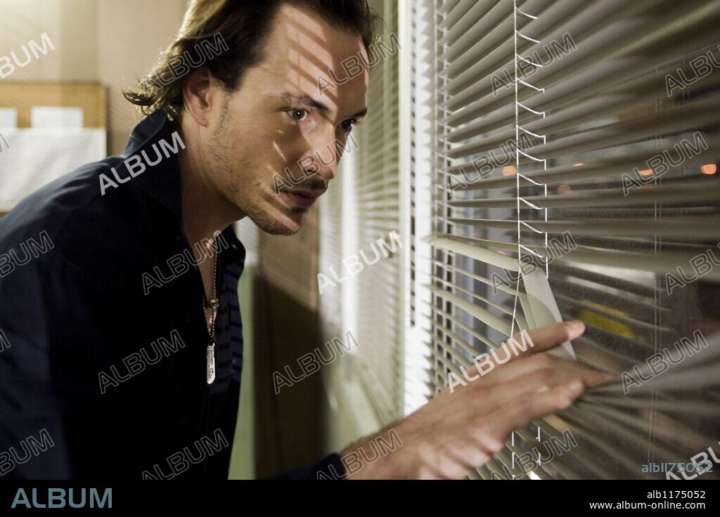 CHRIS KLEIN en STREET FIGHTER: LA LEYENDA, 2009 (STREET FIGHTER: THE LEGEND OF CHUN-LI), dirigida por ANDRZEJ BARTKOWIAK. Copyright HYDE PARK ENTERTAINMENT.