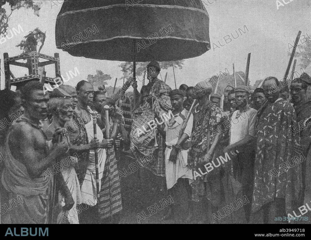 'The Subdued King of Akim Carried on his Chair of State', 1902. The Anglo-Ashanti Wars (1824 -1901), Ghana. From Battles of the Nineteenth Century, Vol. III. [Cassell and Company, Limited, London, Paris, New York & Melbourne, 1902.].
