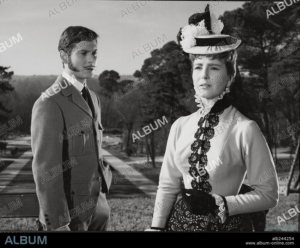 MARGA LOPEZ y VICENTE PARRA en DONDE VAS TRISTE DE TI?, 1960. Copyright BALCAZAR P.C.