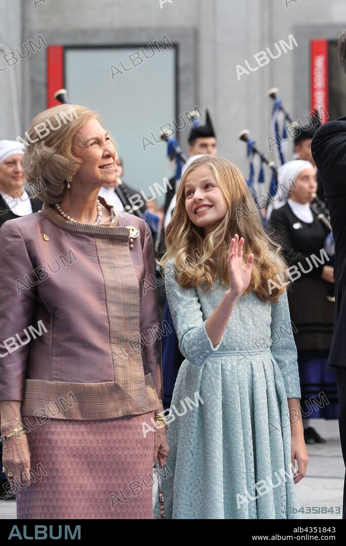 REINA SOFIA and SOFIA DE BORBON. October 18, 2019, oviedo, Spain: Princess awards of Asturias 2019, first time that Queen Leonor went with the King and Queen Sofia. 18/10/2019
