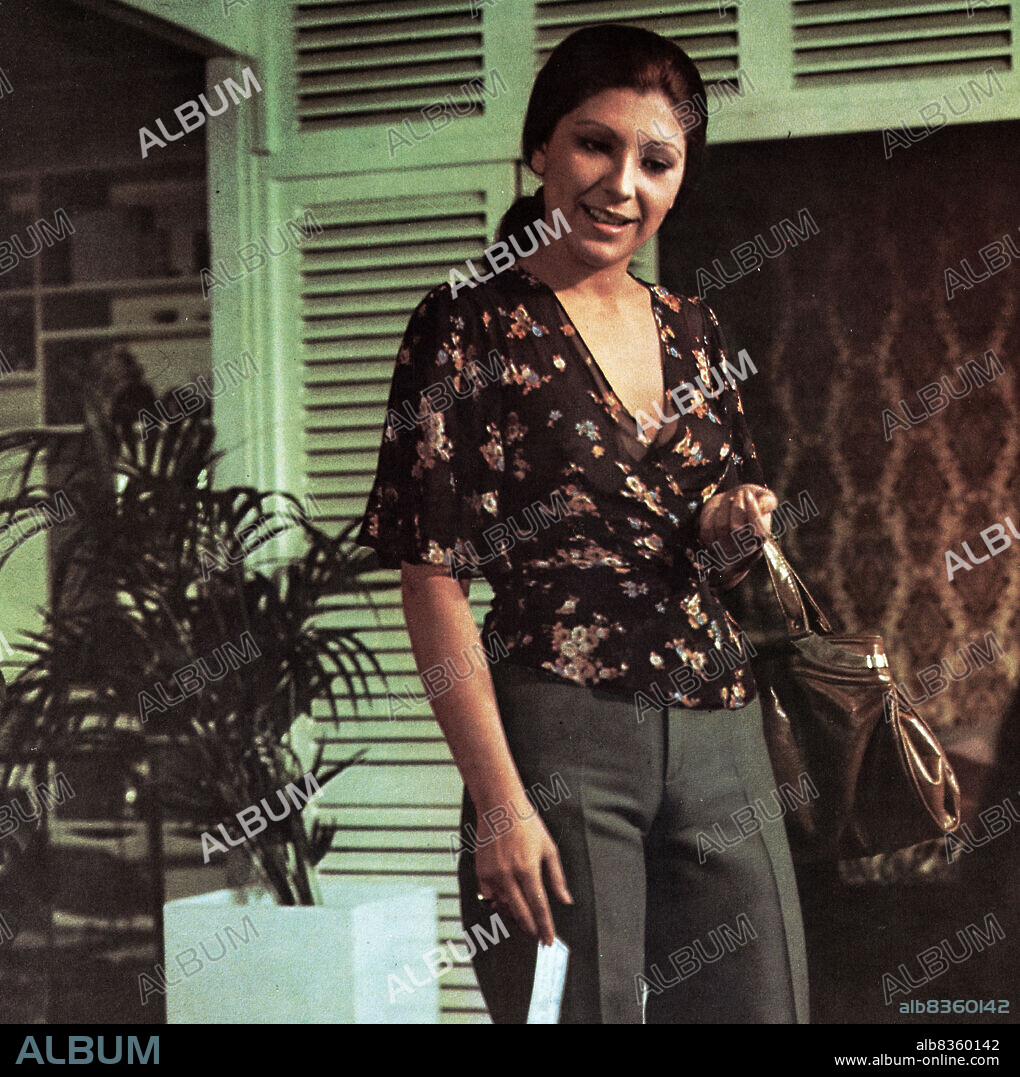 JENNY LLADA en CALL GIRL: VIDA PRIVADA DE UNA SEÑORITA BIEN, 1976, dirigida por EUGENIO MARTIN. Copyright IMPALA FILMS.