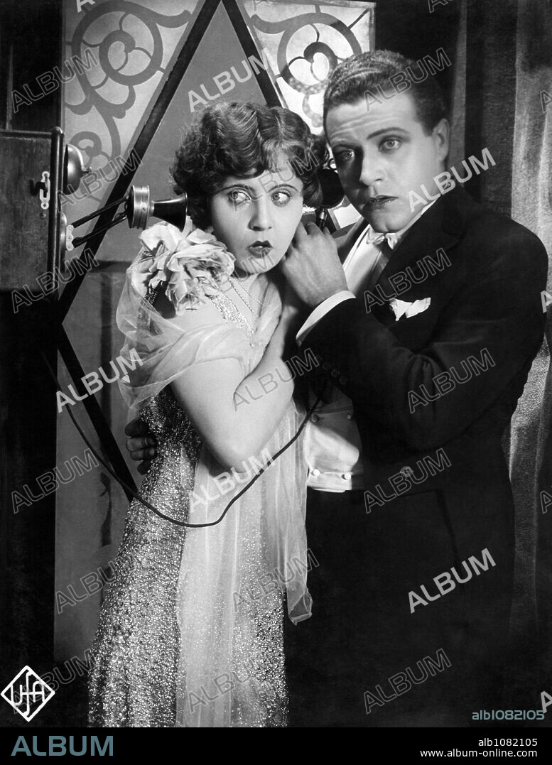 MADY CHRISTIANS and WILLY FRITSCH in THE WALTZ DREAM, 1925 (EIN WALZERTRAUM), directed by LUDWIG BERGER. Copyright UNIVERSUM FILM.