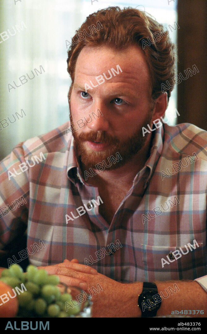 TIMOTHY BUSFIELD in FIELD OF DREAMS, 1989, directed by PHIL ALDEN ROBINSON. Copyright UNIVERSAL/GORDON.