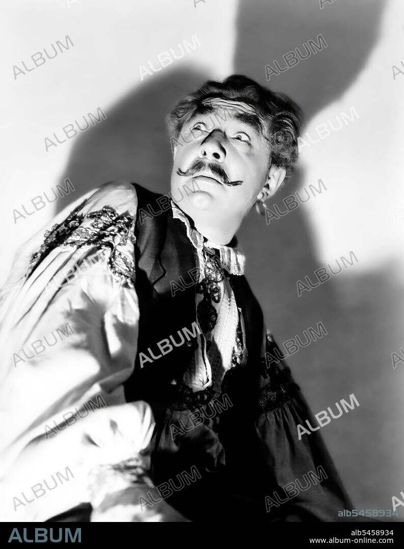 BELA LUGOSI en EL HOMBRE LOBO, 1941 (THE WOLF MAN), dirigida por GEORGE WAGGNER. Copyright UNIVERSAL PICTURES.