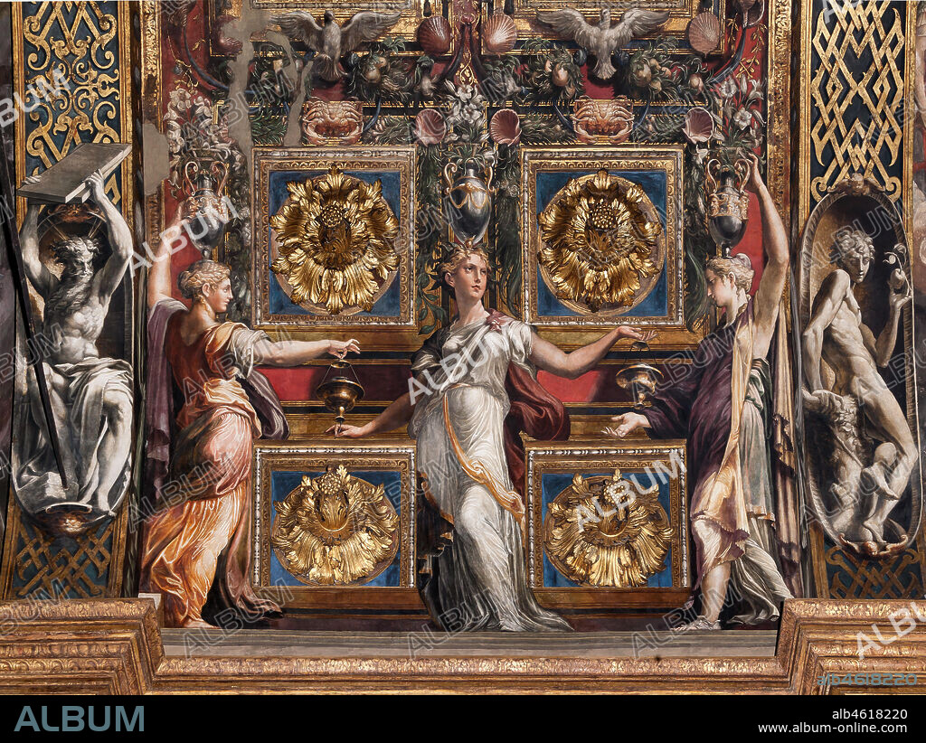 Parma, Church of St. Maria della Steccata, arch of the eastern arm of the transept: frescoes by Girolamo Francesco Maria Mazzola, known as Parmigianino, with caryatids which refer to the legend of the Wise Virgins and the Mad Virgins (1530-39). Detail.