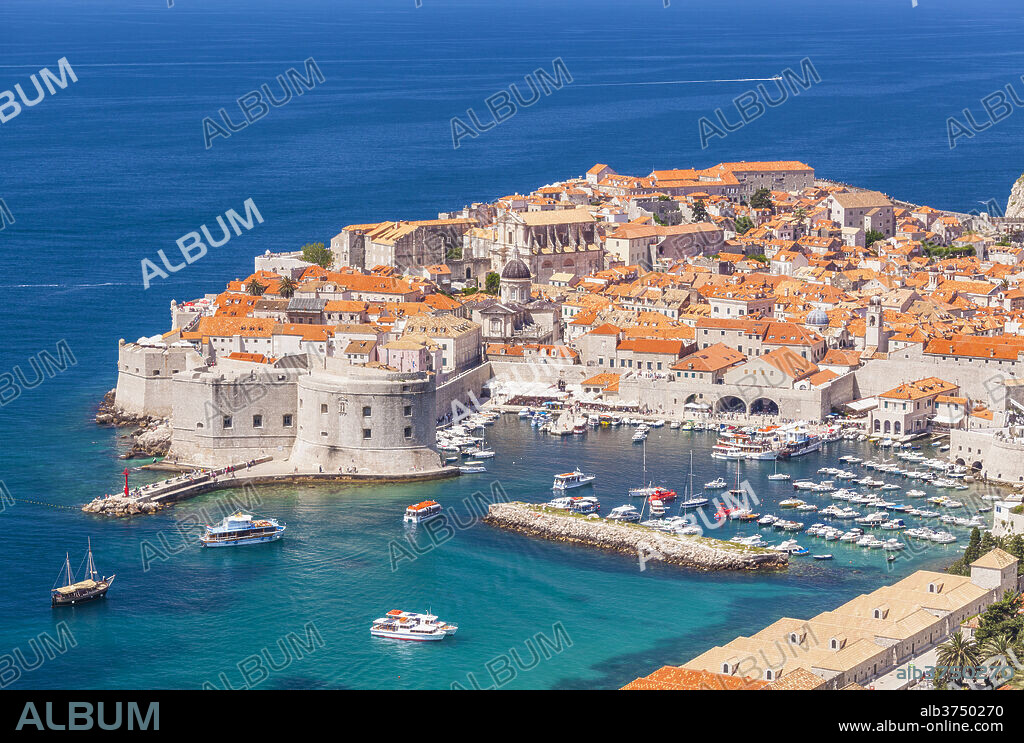 Aerial view of Old Port and Dubrovnik Old town, UNESCO World Heritage Site, Dubrovnik, Dalmatian Coast, Croatia, Europe.